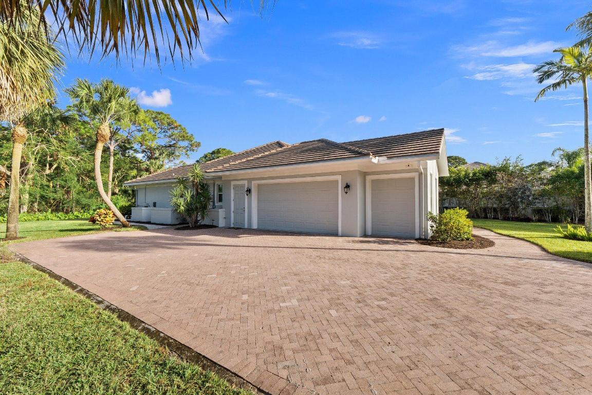 Stuart, Florida, 34997, United States, 3 Bedrooms Bedrooms, ,3 BathroomsBathrooms,Residential,Active,2008748