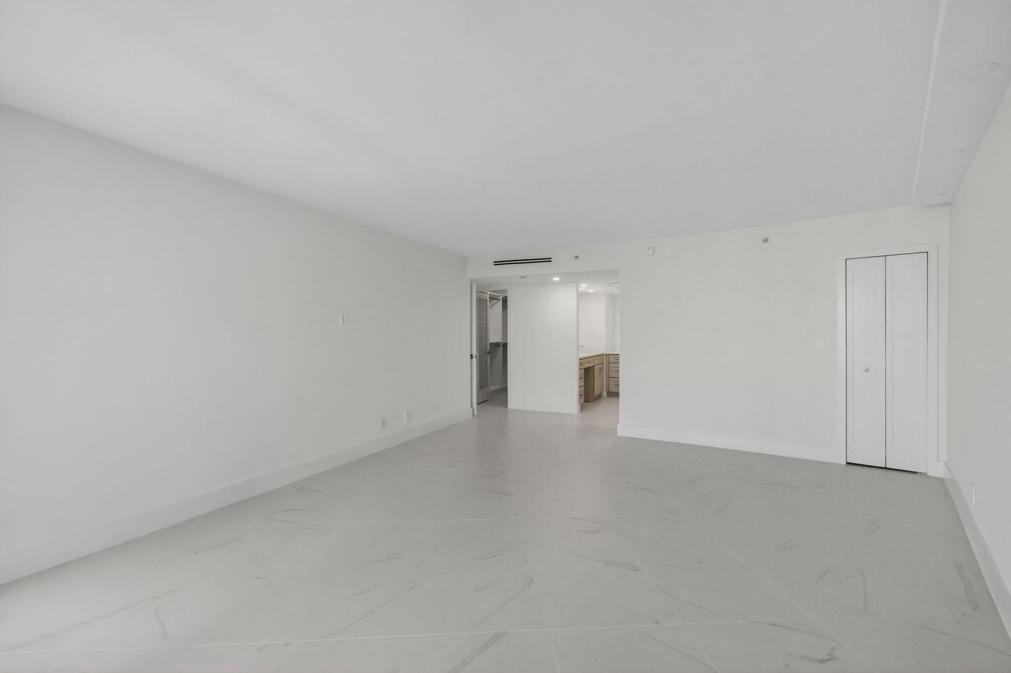 Highland Beach, Florida, 33487, United States, ,2 BathroomsBathrooms,Residential,Active,1762854