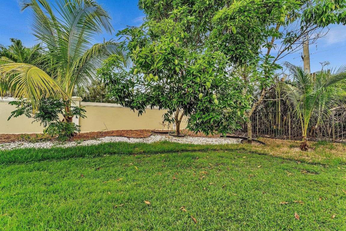 Stuart, Florida, 34997, United States, 5 Bedrooms Bedrooms, ,3 BathroomsBathrooms,Residential,Active,2008758