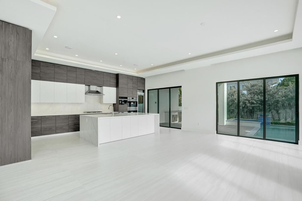 Fort Lauderdale, Florida, 33308, United States, 4 Bedrooms Bedrooms, ,4 BathroomsBathrooms,Residential,Active,2008292