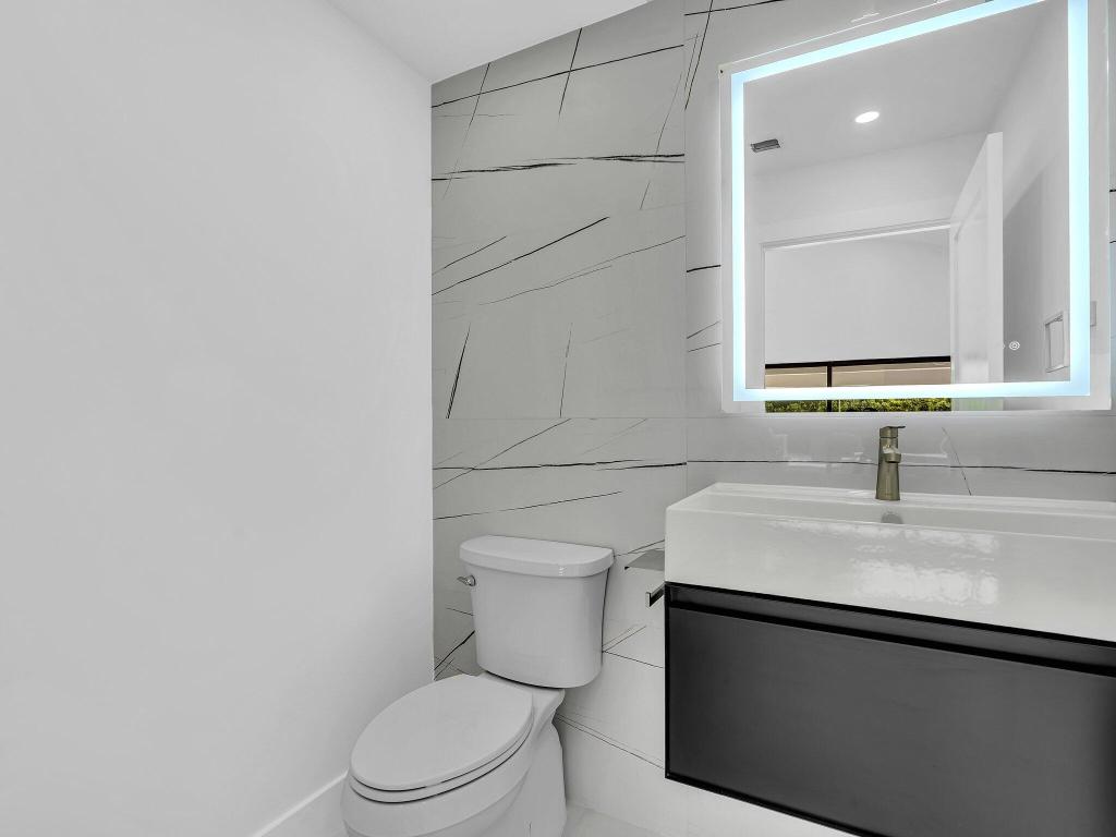 Boca Raton, Florida, 33433, United States, 5 Bedrooms Bedrooms, ,4 BathroomsBathrooms,Residential,Active,2009178