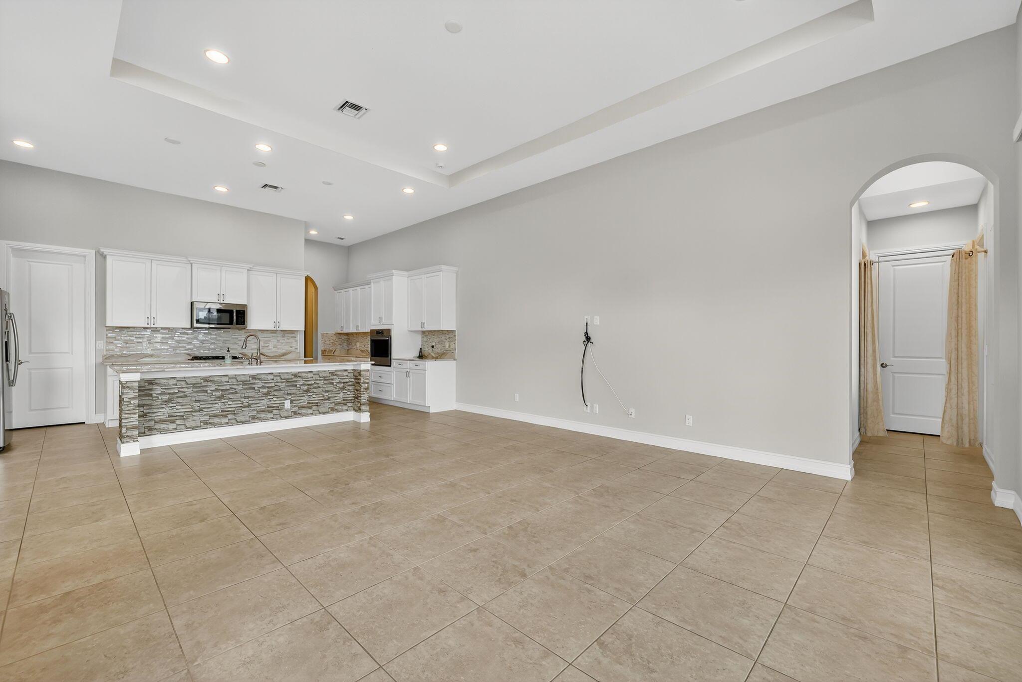 Palm City, Florida, 34990, United States, 4 Bedrooms Bedrooms, ,5 BathroomsBathrooms,Residential,Active,1952625