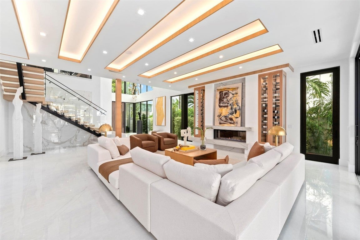 Fort Lauderdale, Florida, 33301, United States, 6 Bedrooms Bedrooms, ,6 BathroomsBathrooms,Residential,Active,2007977