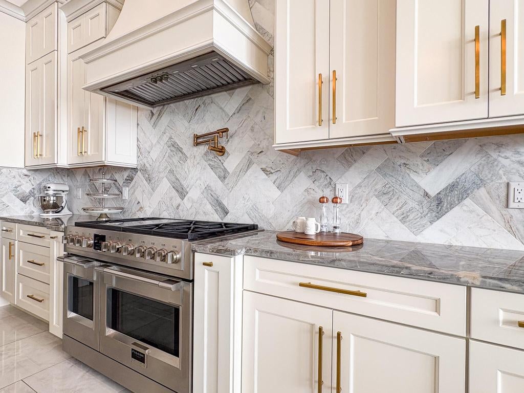 Jensen Beach, Florida, 34957, United States, 4 Bedrooms Bedrooms, ,5 BathroomsBathrooms,Residential,Active,2008001