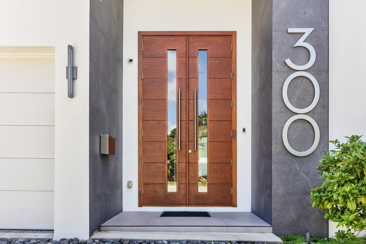 Wilton Manors, Florida, 33305, United States, 3 Bedrooms Bedrooms, ,4 BathroomsBathrooms,Residential,Active,1988456