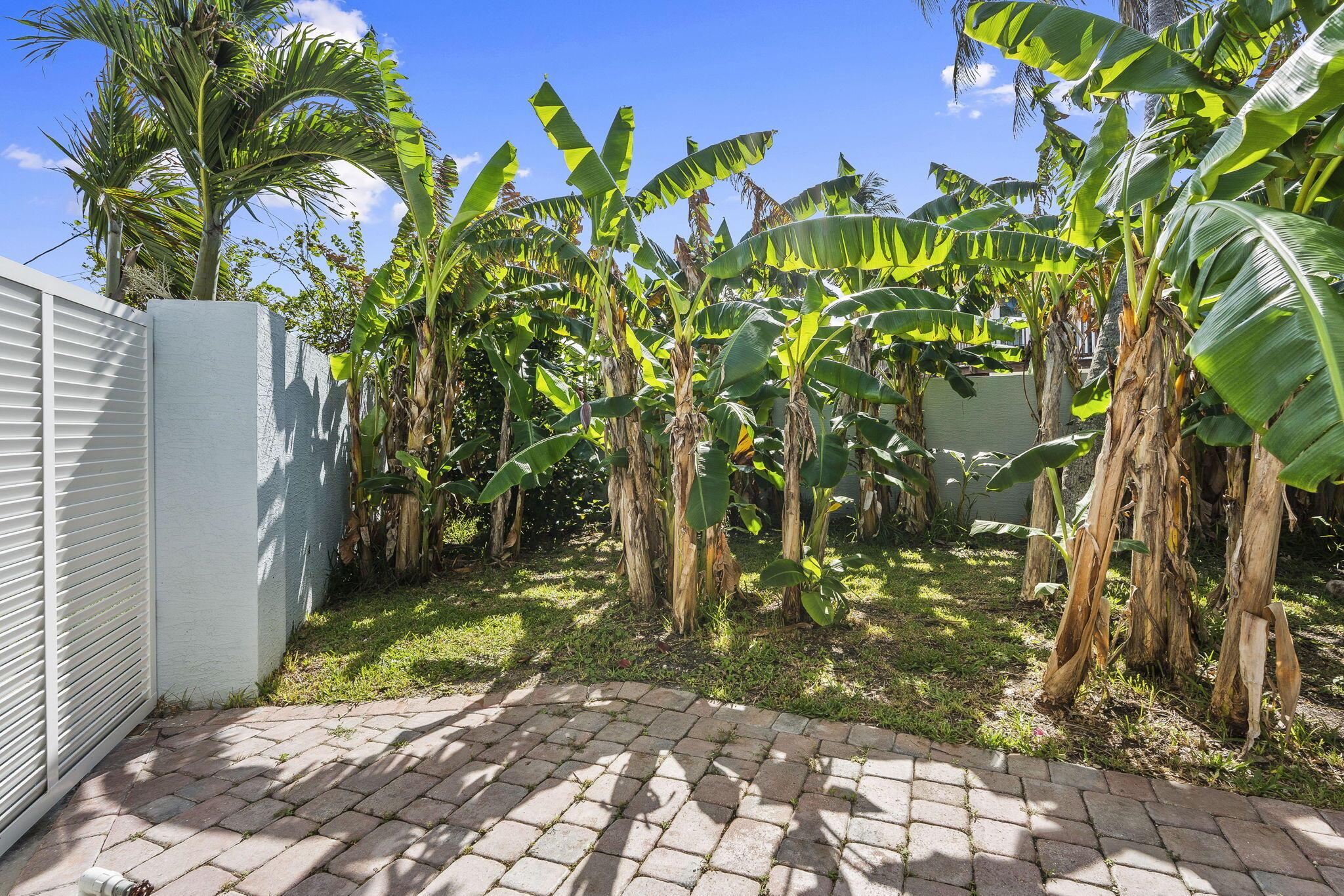 Fort Pierce, Florida, 34949, United States, 5 Bedrooms Bedrooms, ,5 BathroomsBathrooms,Residential,Active,1970997