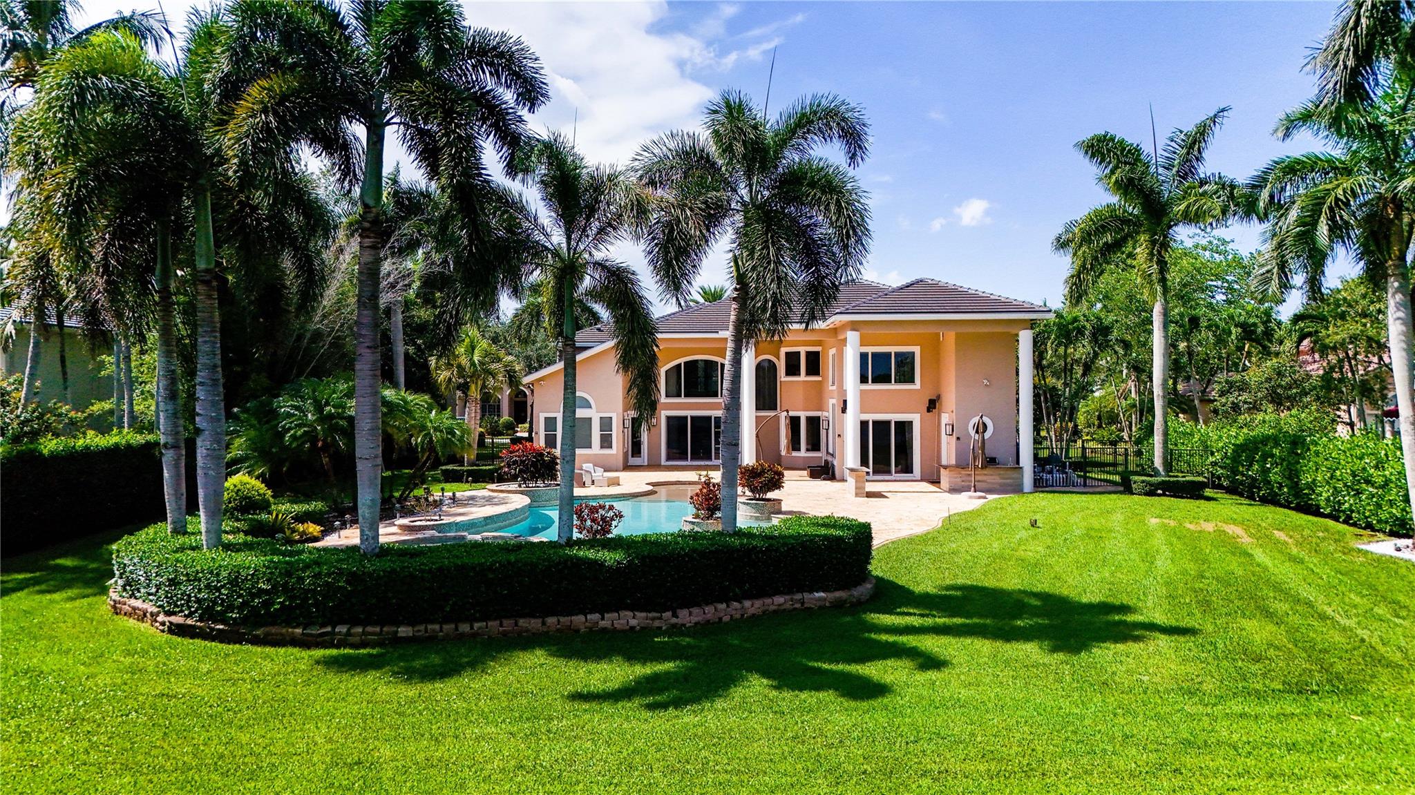 Davie, Florida, 33328, United States, 6 Bedrooms Bedrooms, ,7 BathroomsBathrooms,Residential,Active,1893231