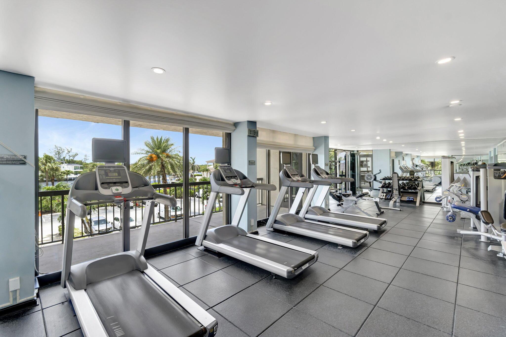 Highland Beach, Florida, 33487, United States, ,2 BathroomsBathrooms,Residential,Active,1762854