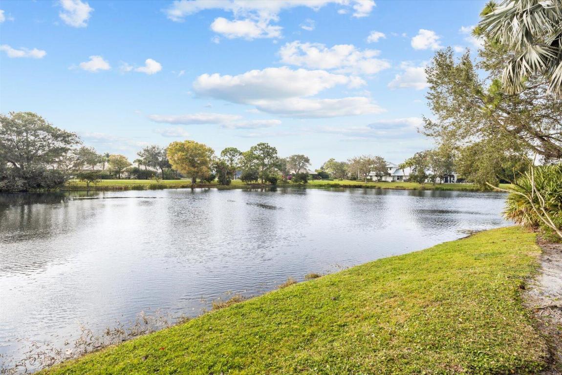 Palm City, Florida, 34990, United States, 3 Bedrooms Bedrooms, ,4 BathroomsBathrooms,Residential,Active,2011193