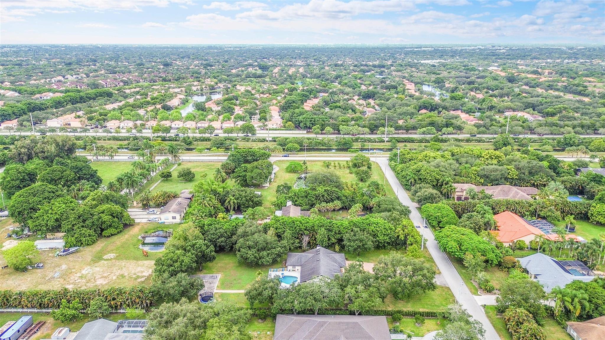 Plantation, Florida, 33323, United States, 4 Bedrooms Bedrooms, ,3 BathroomsBathrooms,Residential,Active,1922678