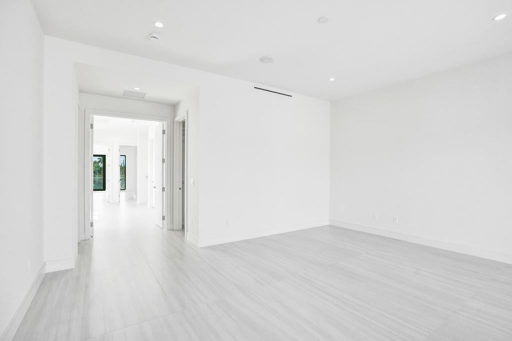 Fort Lauderdale, Florida, 33308, United States, 4 Bedrooms Bedrooms, ,4 BathroomsBathrooms,Residential,Active,2008292