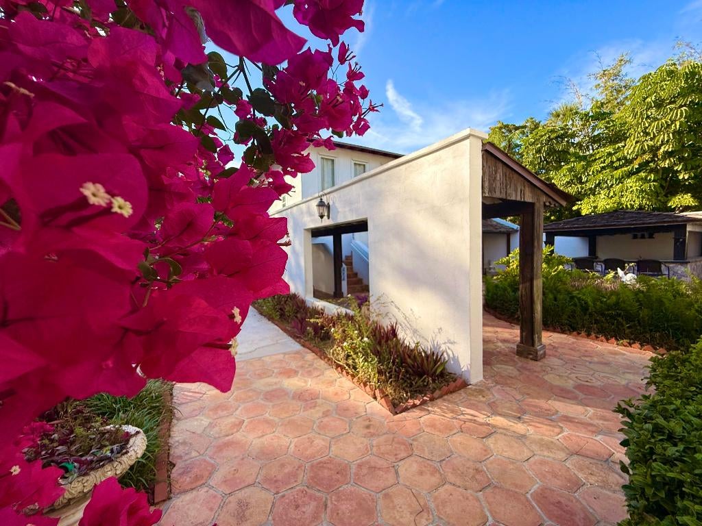 Fort Pierce, Florida, 34950, United States, 6 Bedrooms Bedrooms, ,6 BathroomsBathrooms,Residential,Active,2007665