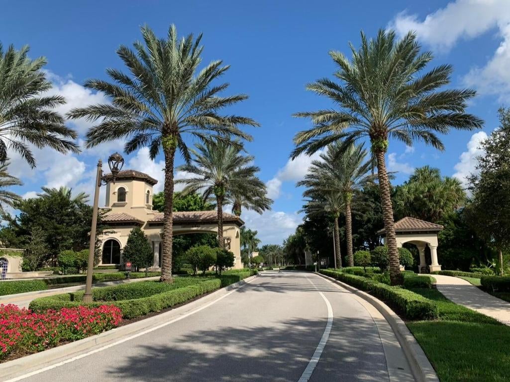 Delray Beach, Florida, 33446, United States, 5 Bedrooms Bedrooms, ,7 BathroomsBathrooms,Residential,Active,2007942