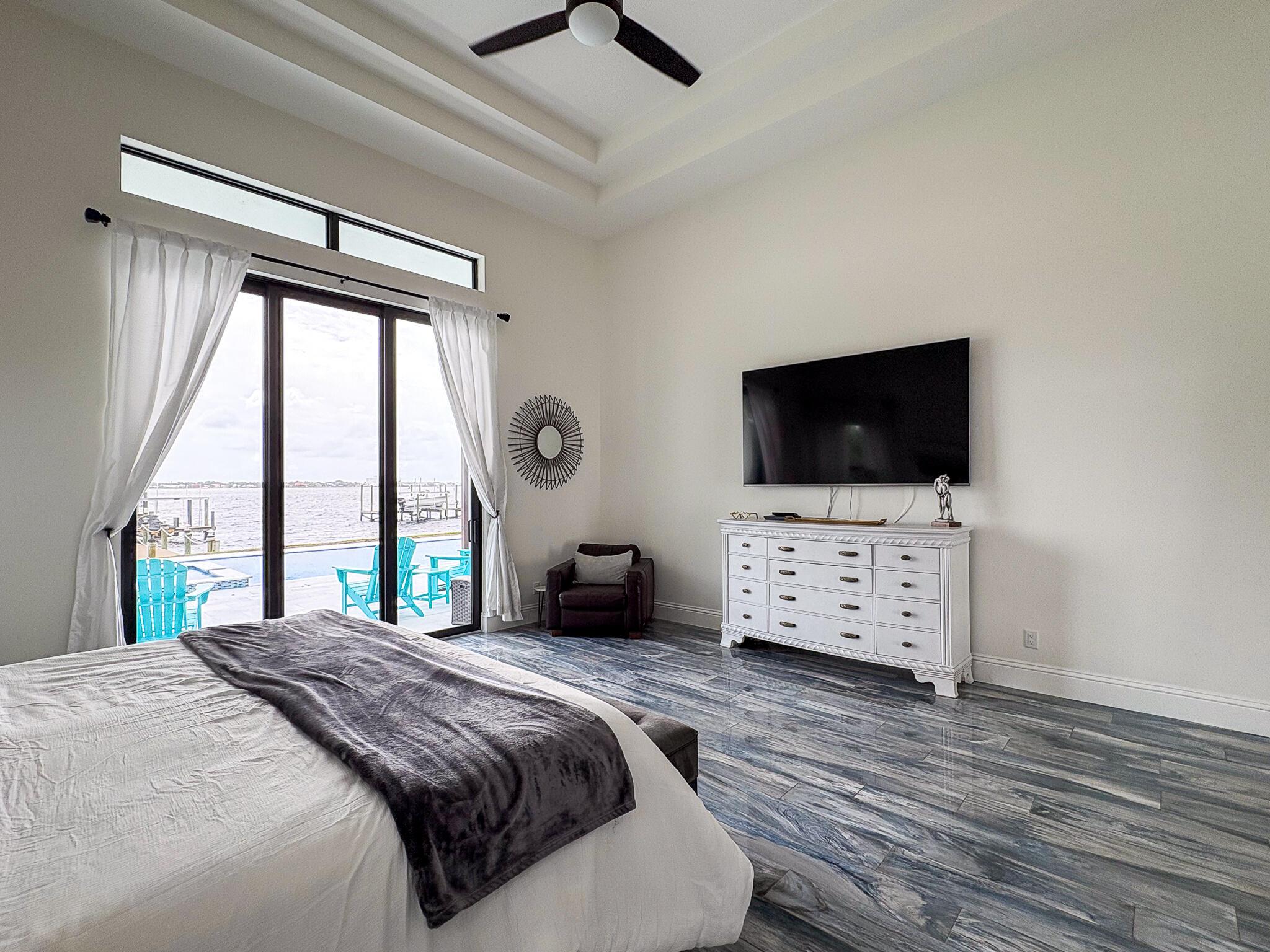 Jensen Beach, Florida, 34957, United States, 4 Bedrooms Bedrooms, ,5 BathroomsBathrooms,Residential,Active,1990620