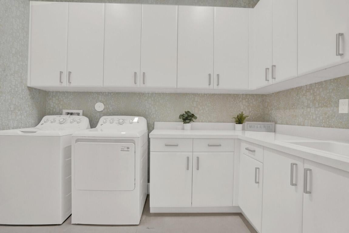 Boynton Beach, Florida, 33473, United States, 3 Bedrooms Bedrooms, ,4 BathroomsBathrooms,Residential,Active,2008023