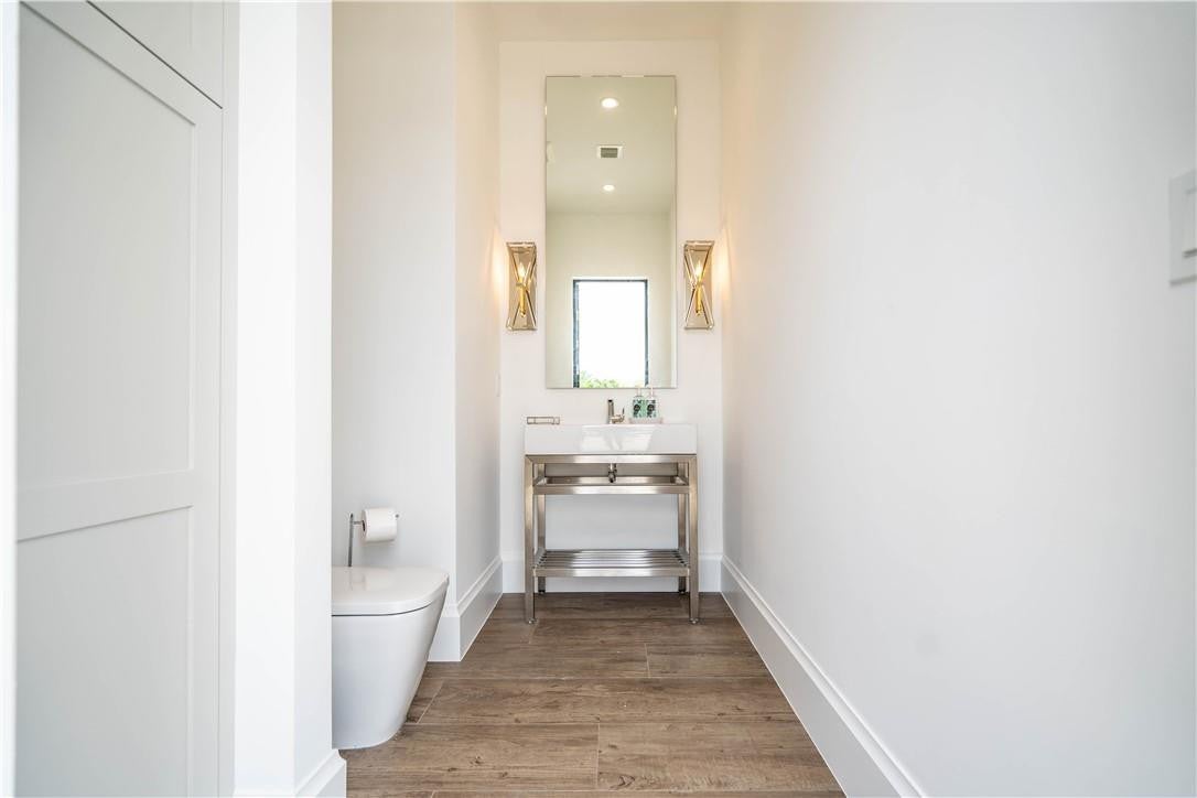 Lighthouse Point, Florida, 33064, United States, 3 Bedrooms Bedrooms, ,5 BathroomsBathrooms,Residential,Active,2011211