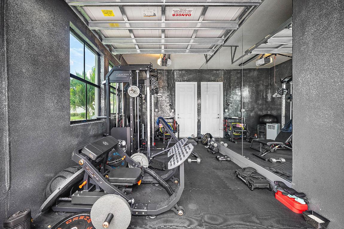 Parkland, Florida, 33076, United States, 4 Bedrooms Bedrooms, ,4 BathroomsBathrooms,Residential,Contingent,2007957