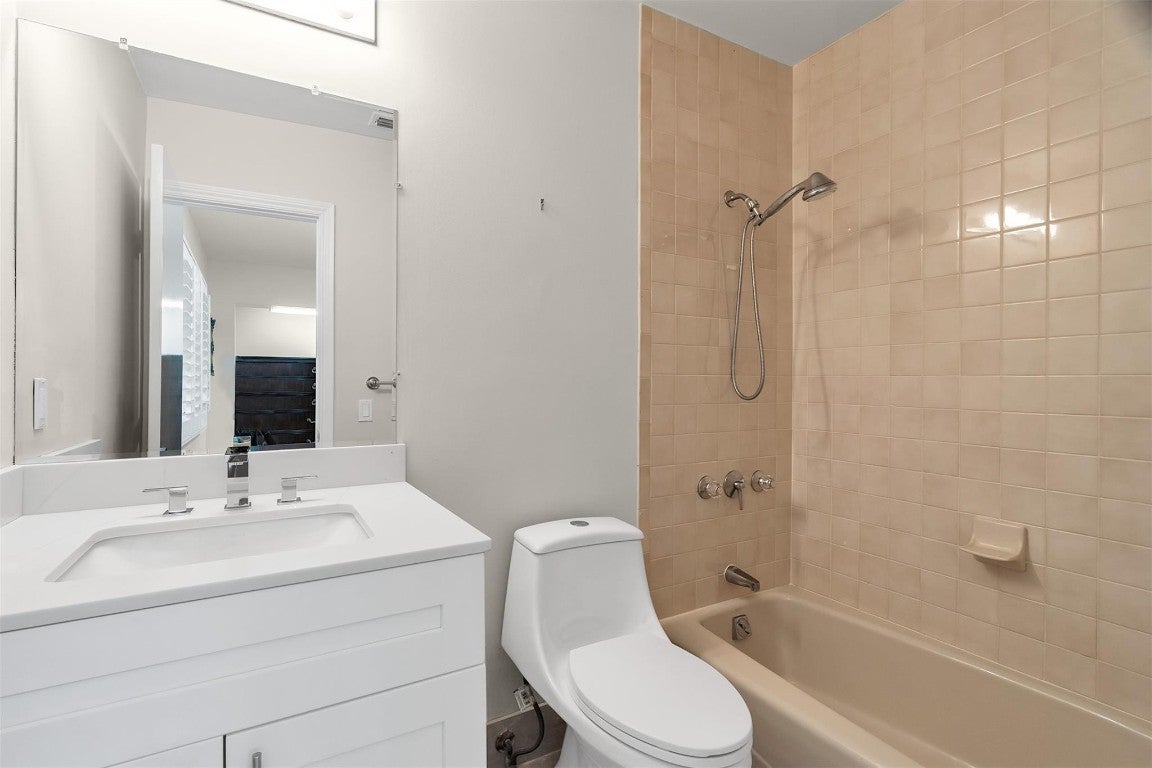 Fort Lauderdale, Florida, 33301, United States, 4 Bedrooms Bedrooms, ,5 BathroomsBathrooms,Residential,Active,2008746