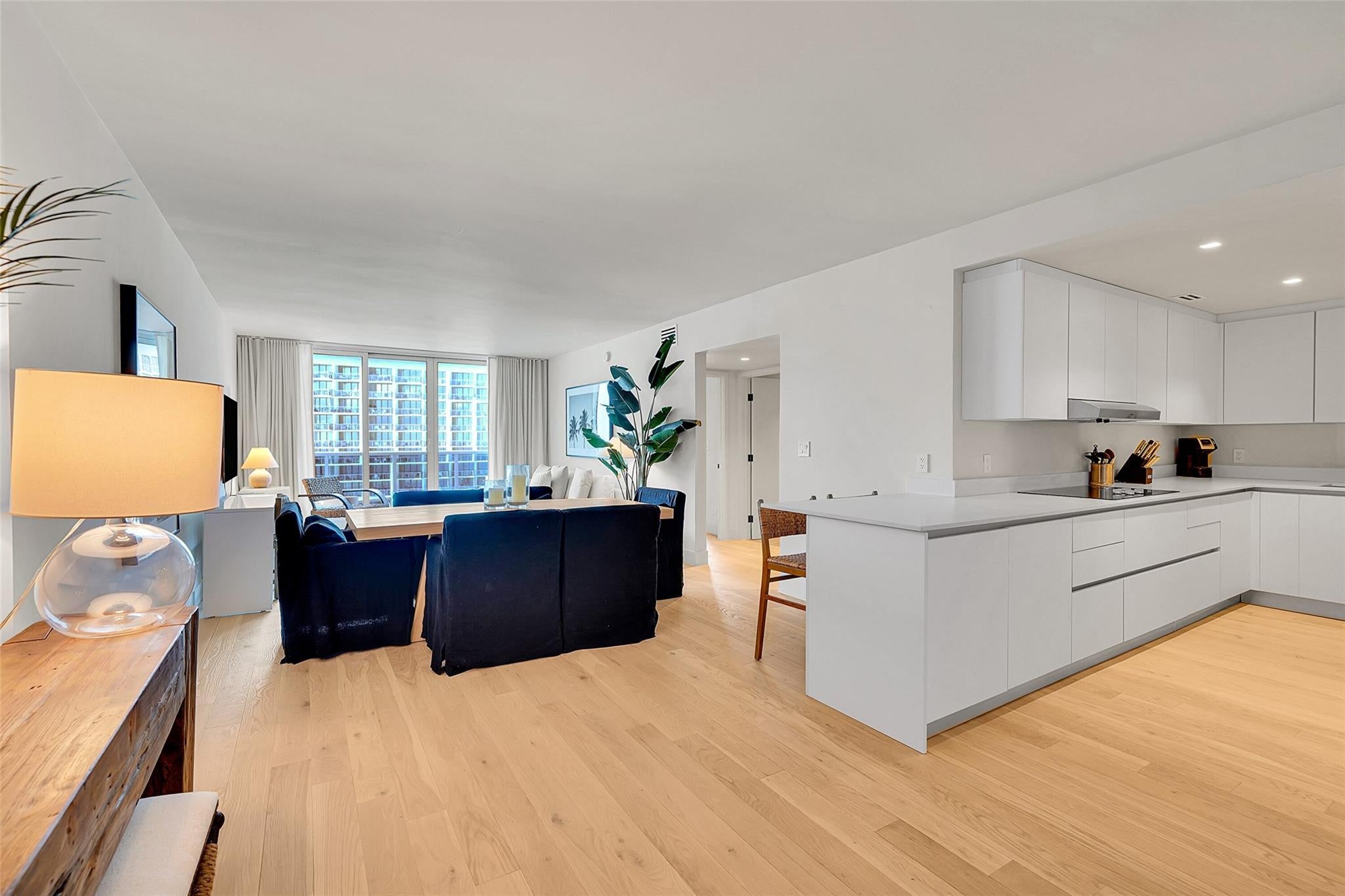 Miami Beach, Florida, 33139, United States, 2 Bedrooms Bedrooms, ,2 BathroomsBathrooms,Residential,Active,1973367