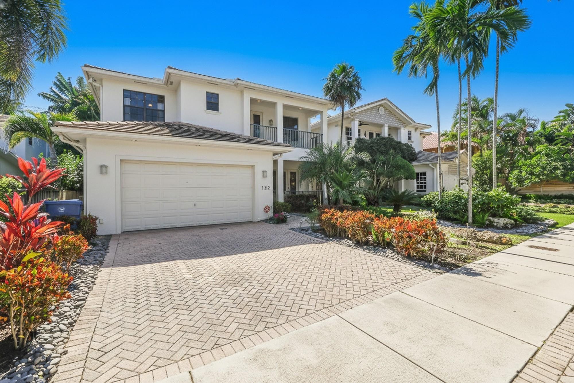 Wilton Manors, Florida, 33305, United States, 4 Bedrooms Bedrooms, ,4 BathroomsBathrooms,Residential,Active,2015475