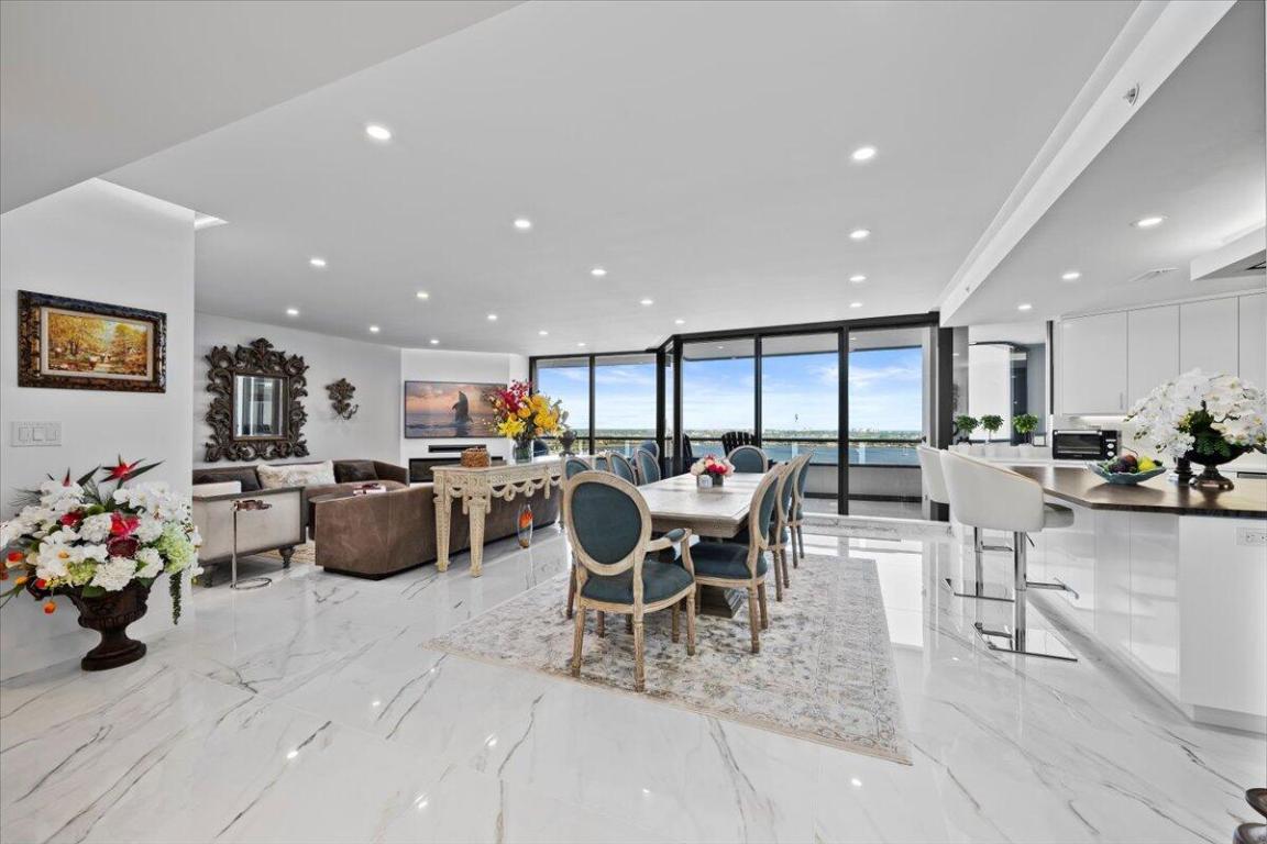 North Palm Beach, Florida, 33408, United States, 2 Bedrooms Bedrooms, ,3 BathroomsBathrooms,Residential,Active,2007652