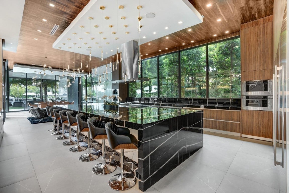 Fort Lauderdale, Florida, 33304, United States, 6 Bedrooms Bedrooms, ,9 BathroomsBathrooms,Residential,Active,2007970