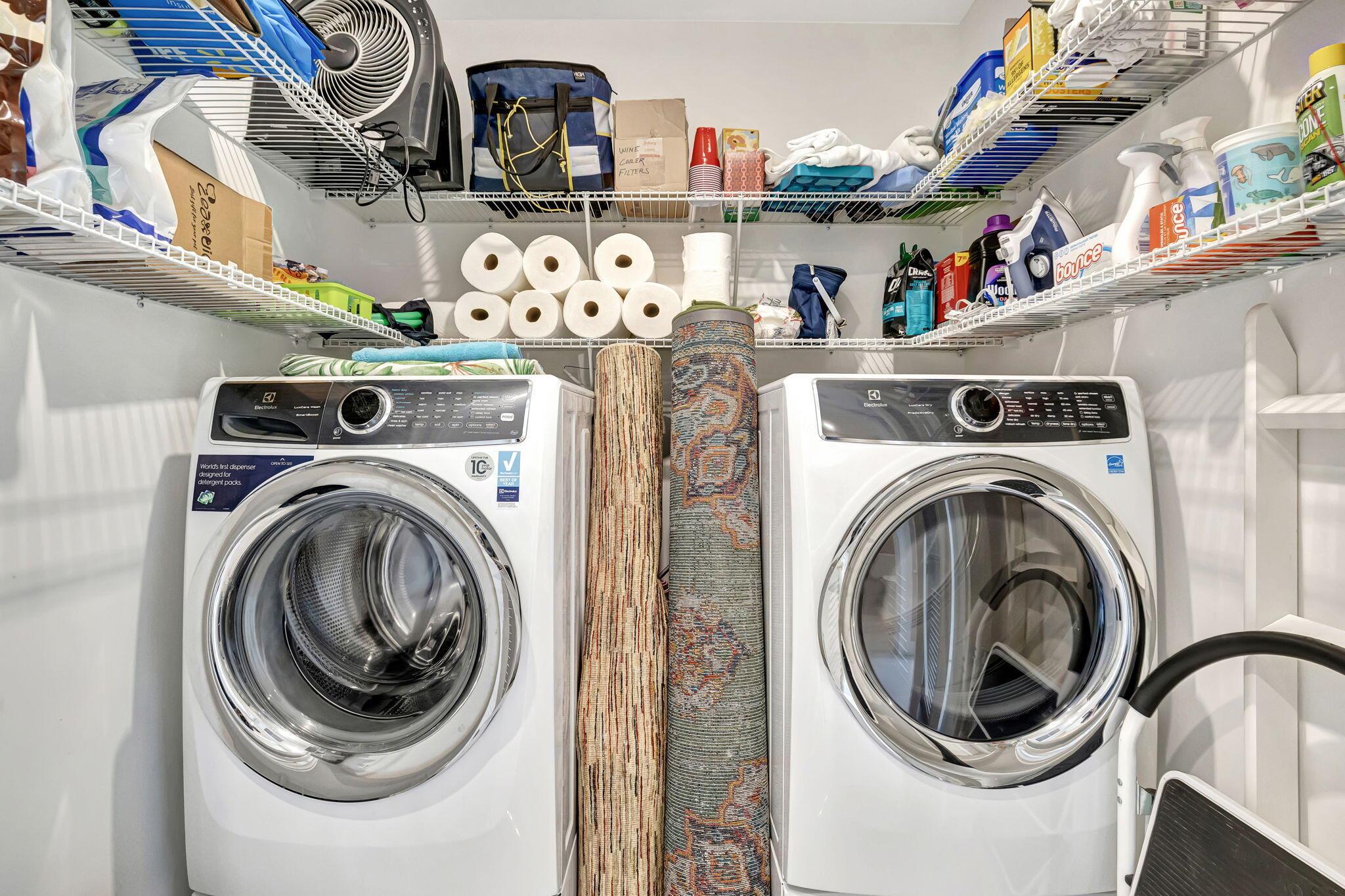 Pompano Beach, Florida, 33062, United States, 2 Bedrooms Bedrooms, ,3 BathroomsBathrooms,Residential,Pending,1959525