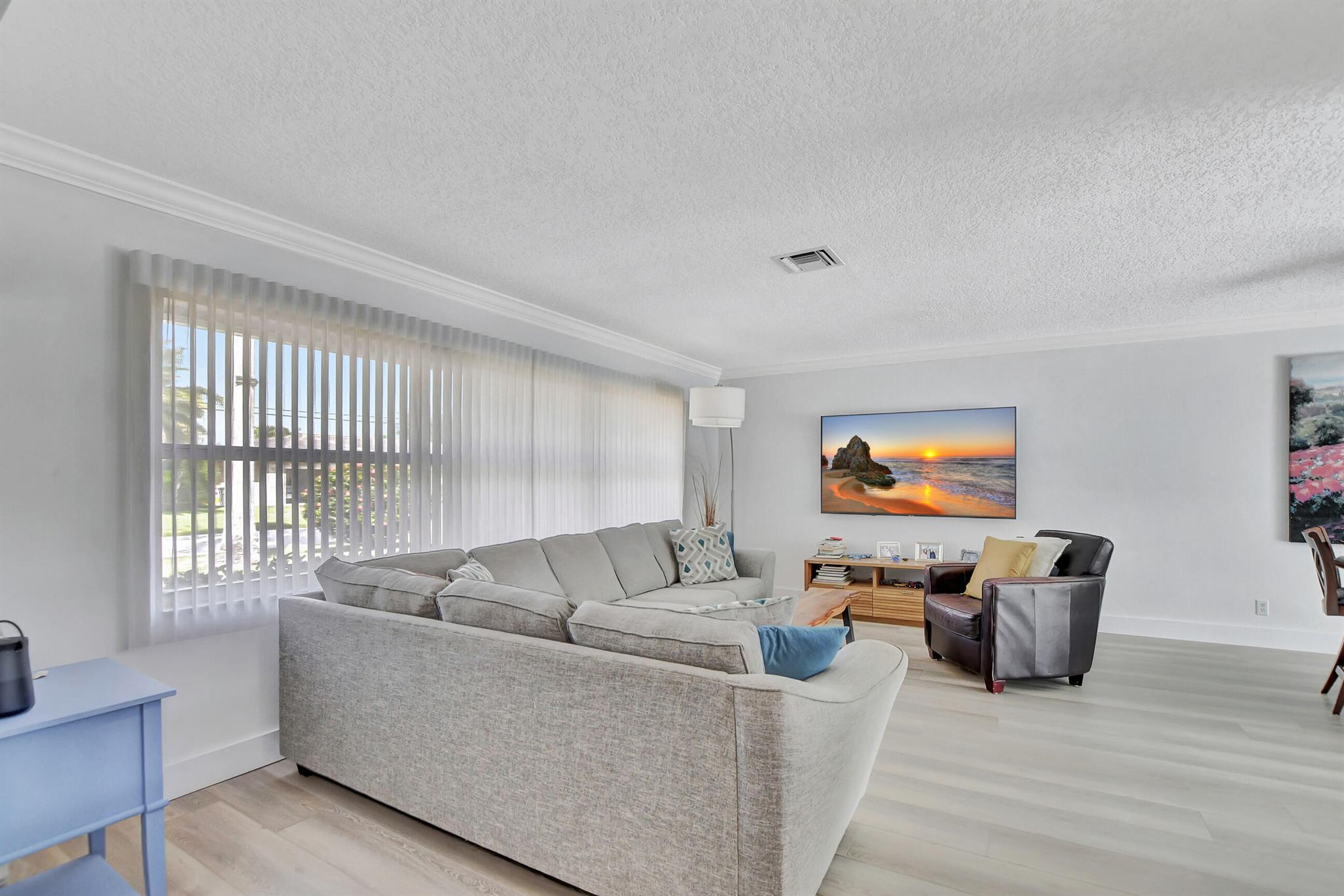 Boca Raton, Florida, 33487, United States, 4 Bedrooms Bedrooms, ,3 BathroomsBathrooms,Residential,Active,1946516