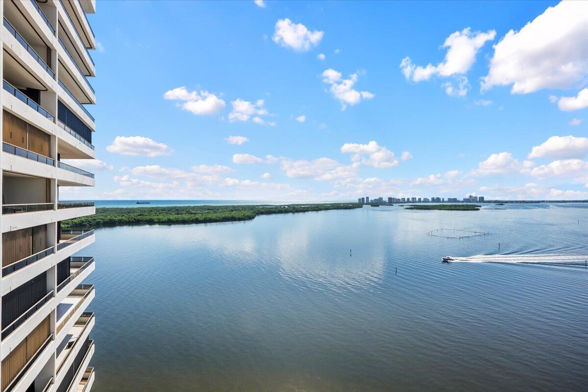 North Palm Beach, Florida, 33408, United States, 3 Bedrooms Bedrooms, ,3 BathroomsBathrooms,Residential,Active,1933736