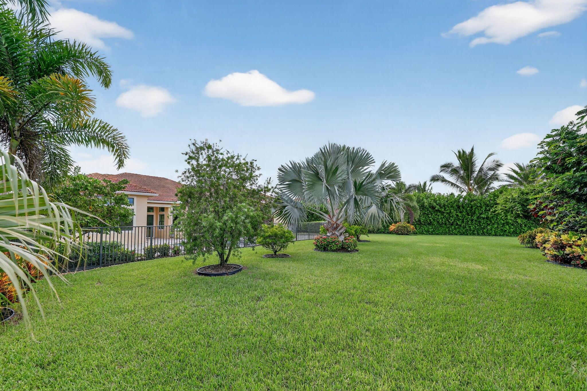 Palm City, Florida, 34990, United States, 4 Bedrooms Bedrooms, ,5 BathroomsBathrooms,Residential,Active,1952625