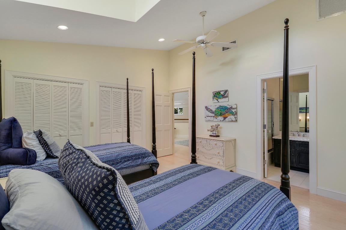 Indian River Shores, Florida, 32963, United States, 4 Bedrooms Bedrooms, ,6 BathroomsBathrooms,Residential,Active,2007949