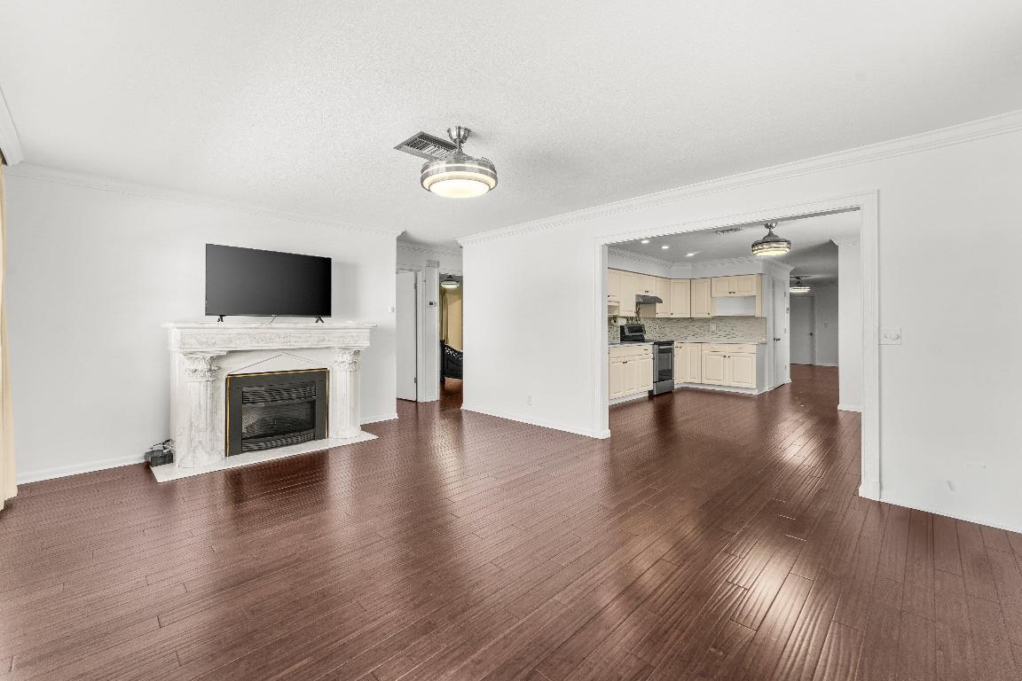 West Palm Beach, Florida, 33405, United States, 4 Bedrooms Bedrooms, ,5 BathroomsBathrooms,Residential,Active,2007629