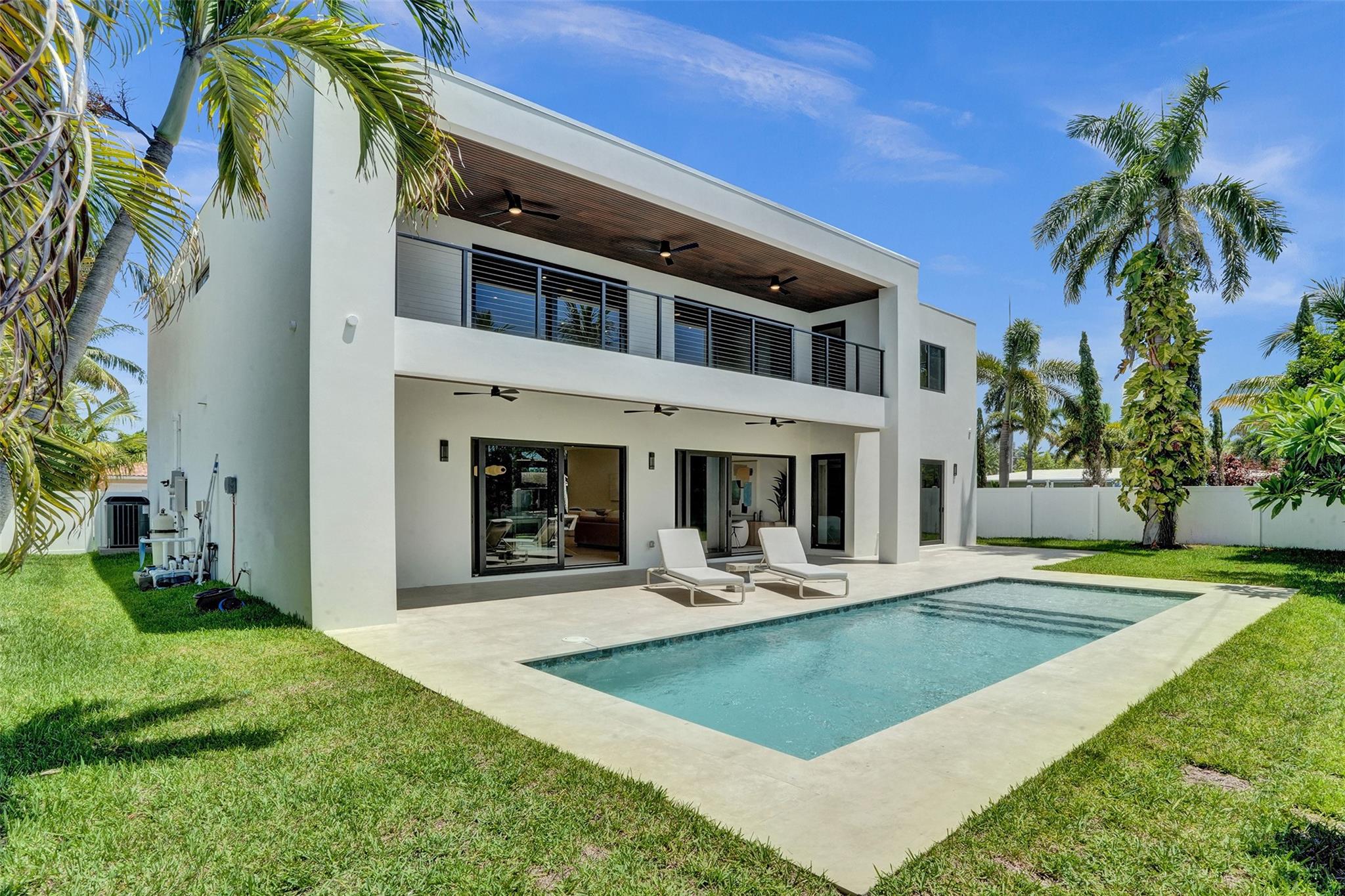 Lighthouse Point, Florida, 33064, United States, 4 Bedrooms Bedrooms, ,4 BathroomsBathrooms,Residential,Active,1919400