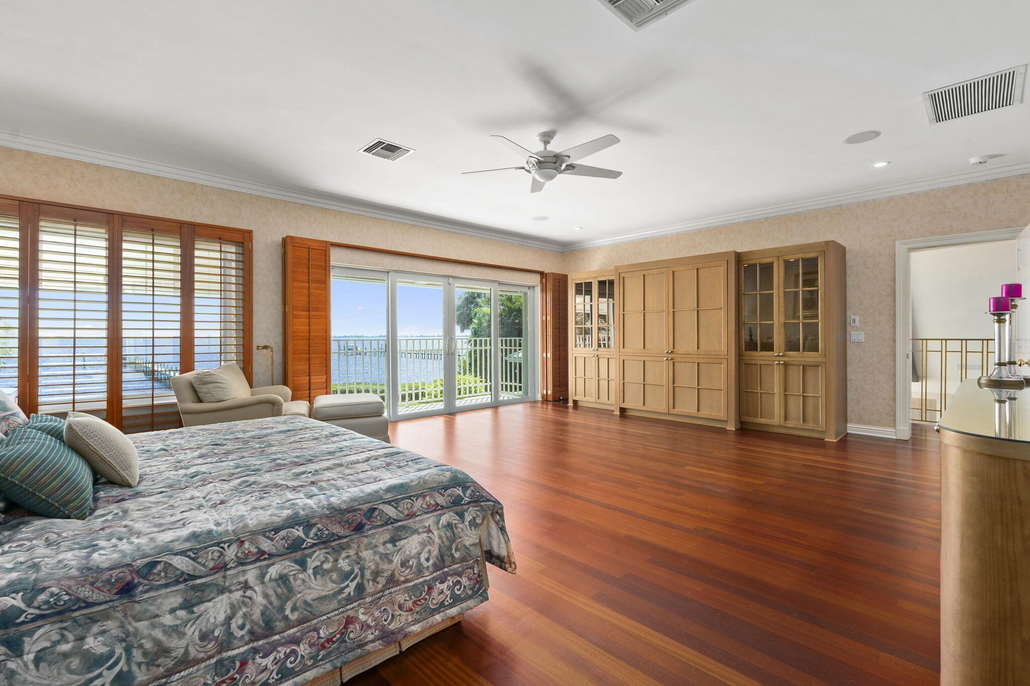 Sewalls Point, Florida, 34996, United States, 3 Bedrooms Bedrooms, ,4 BathroomsBathrooms,Residential,Active,1919064