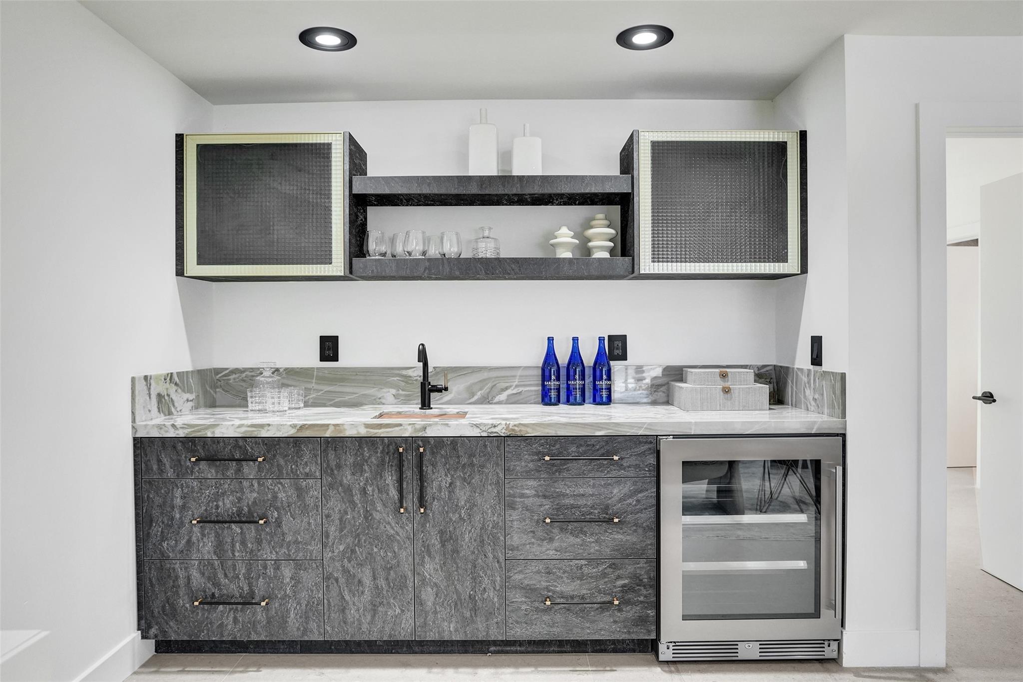 Lighthouse Point, Florida, 33064, United States, 4 Bedrooms Bedrooms, ,4 BathroomsBathrooms,Residential,Active,1919400