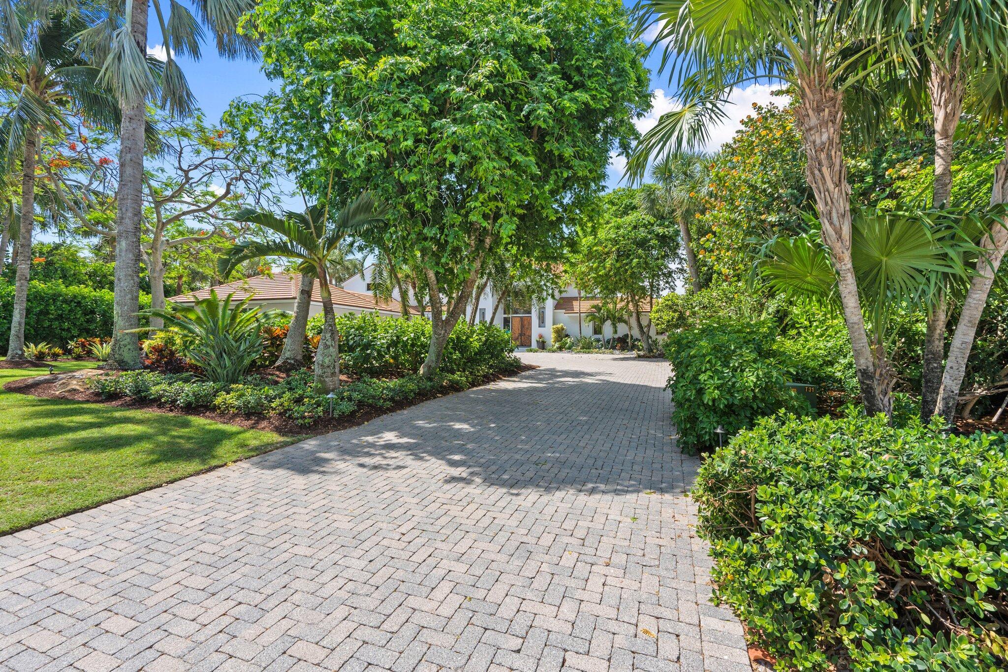 Stuart, Florida, 34996, United States, 4 Bedrooms Bedrooms, ,6 BathroomsBathrooms,Residential,Active,1831837