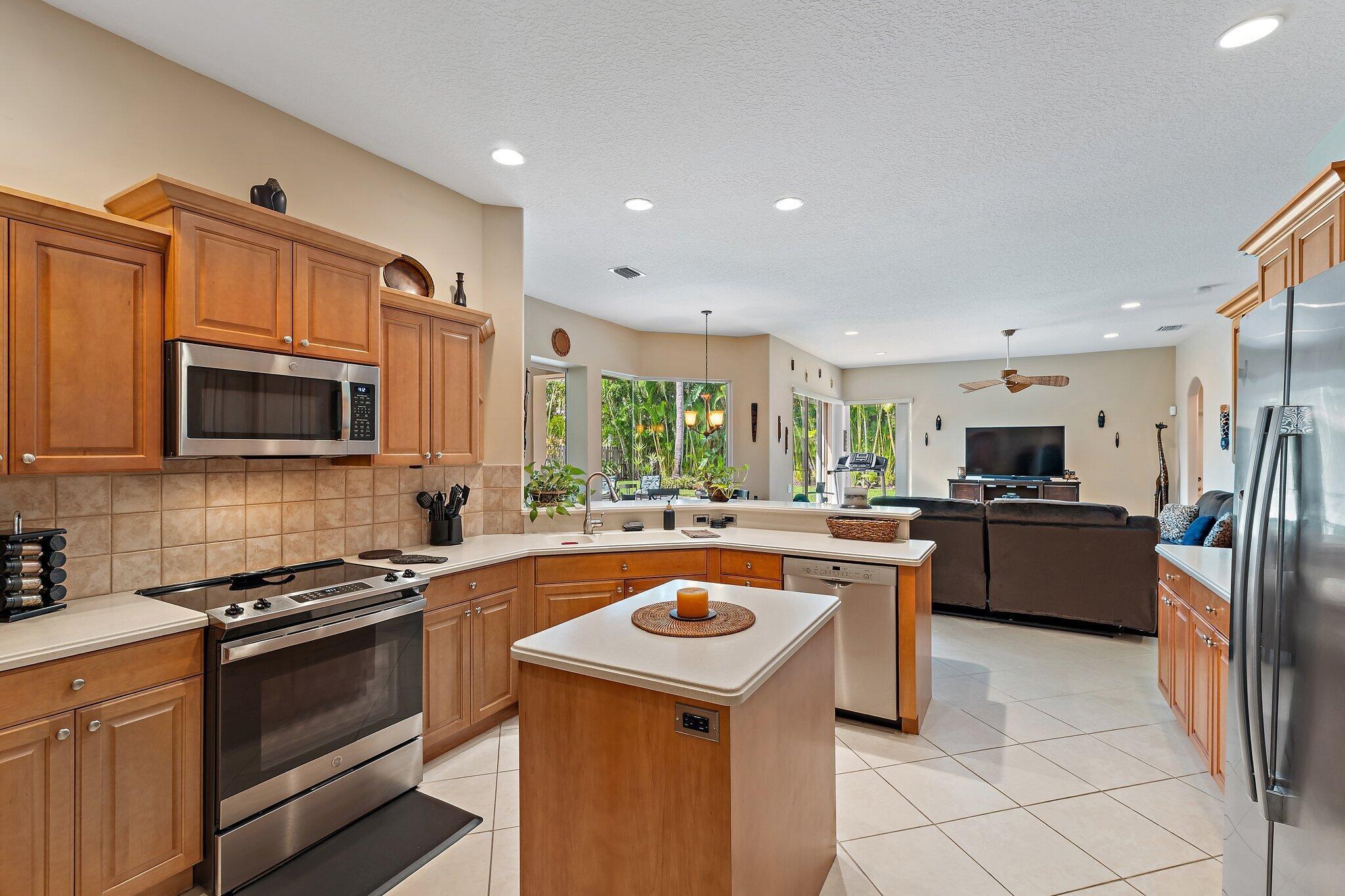 Jupiter, Florida, 33458, United States, 3 Bedrooms Bedrooms, ,3 BathroomsBathrooms,Residential,Active,1799323