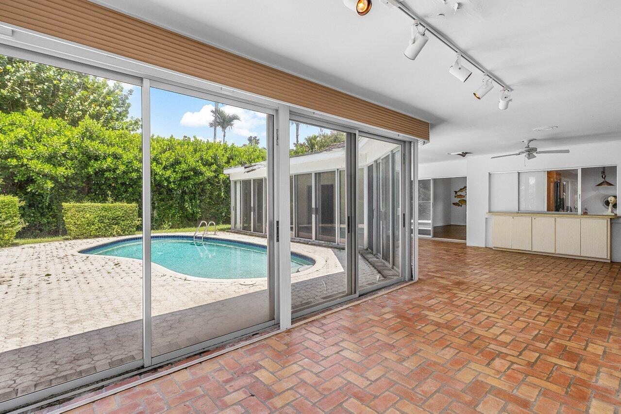 North Palm Beach, Florida, 33408, United States, 3 Bedrooms Bedrooms, ,3 BathroomsBathrooms,Residential,Active,1880318