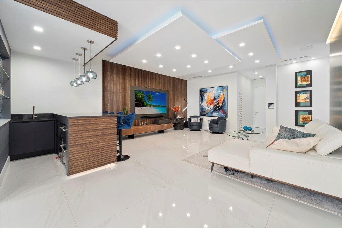 Lighthouse Point, Florida, 33064, United States, 5 Bedrooms Bedrooms, ,6 BathroomsBathrooms,Residential,Active,2006878