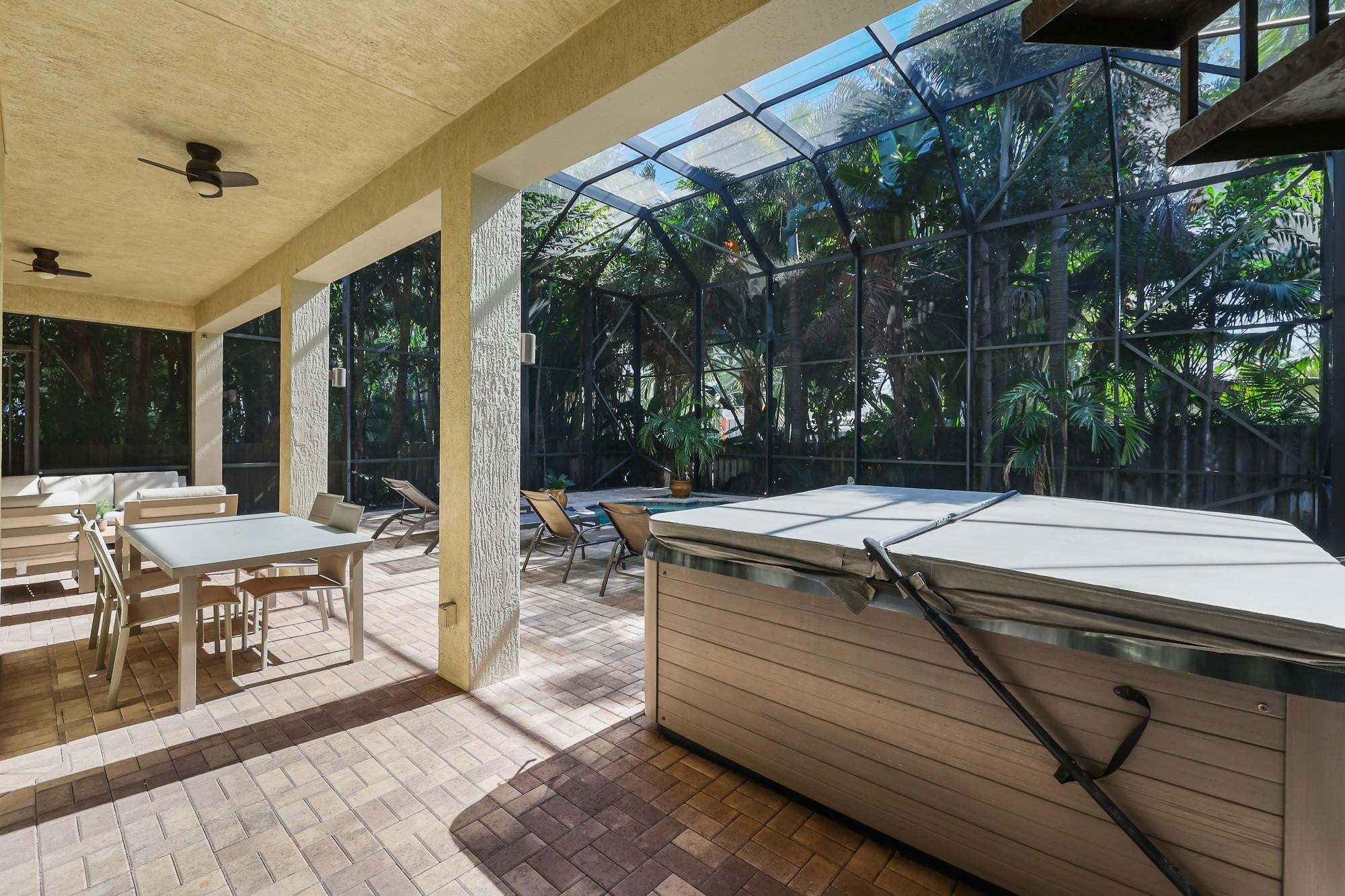 Wilton Manors, Florida, 33305, United States, 4 Bedrooms Bedrooms, ,4 BathroomsBathrooms,Residential,Active,2015475