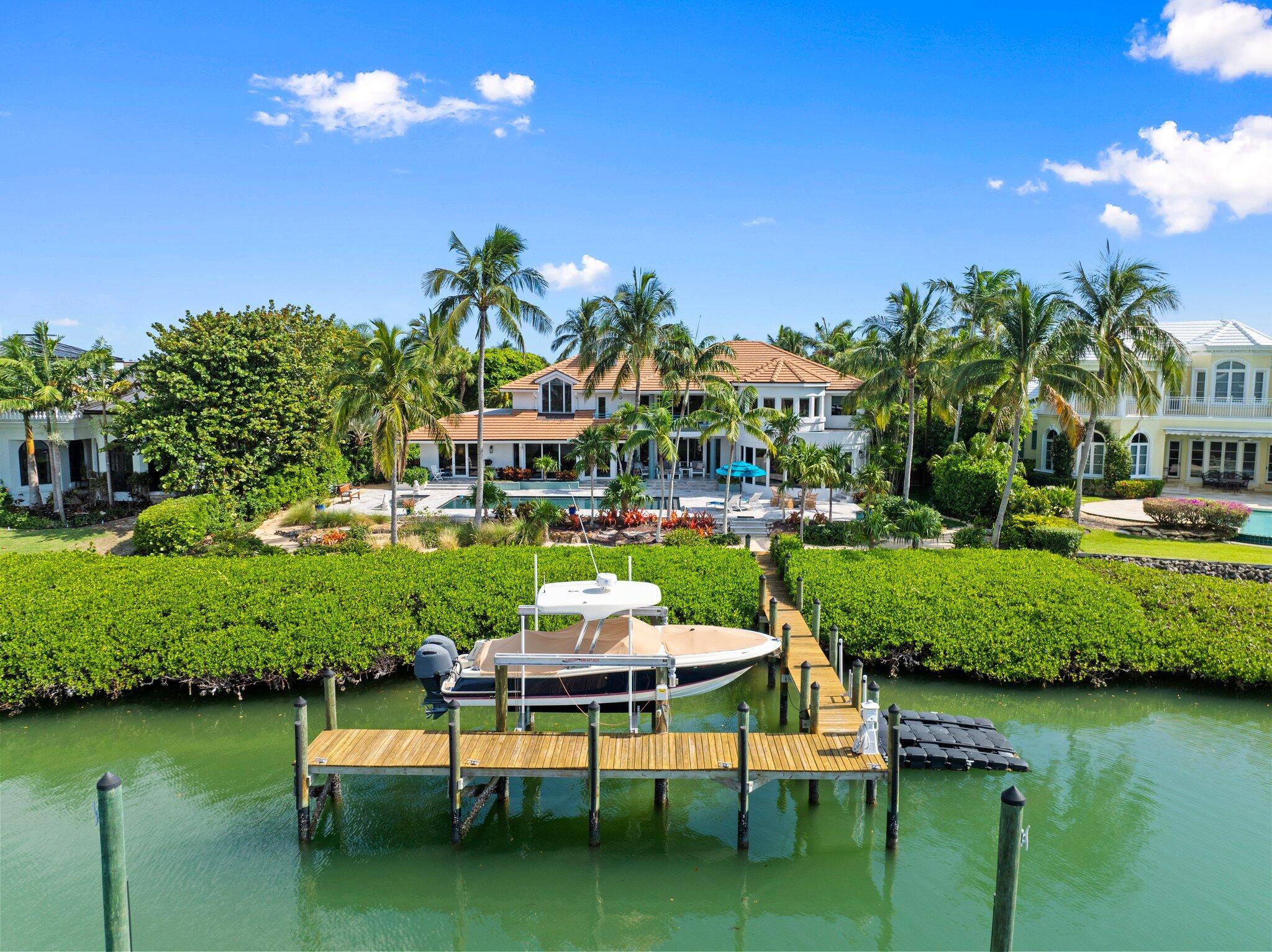 Stuart, Florida, 34996, United States, 4 Bedrooms Bedrooms, ,6 BathroomsBathrooms,Residential,Active,1831837