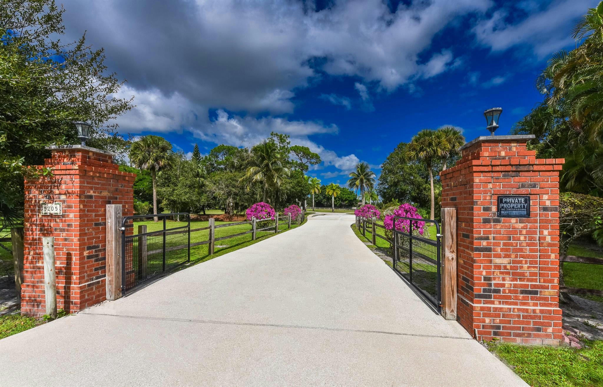 Palm City, Florida, 34990, United States, ,5 BathroomsBathrooms,Residential,Active,1769903