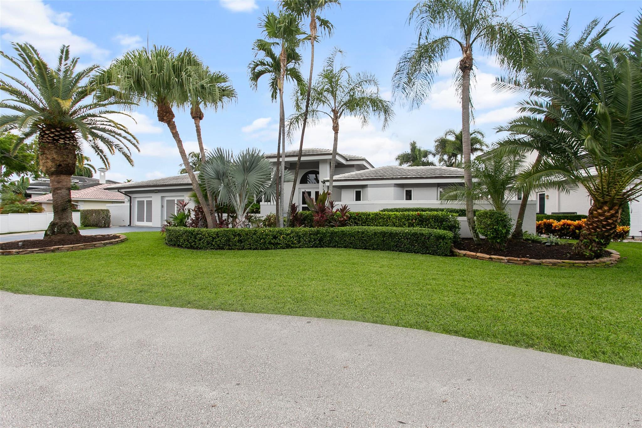 Lighthouse Point, Florida, 33064, United States, 4 Bedrooms Bedrooms, ,4 BathroomsBathrooms,Residential,Active,1926903