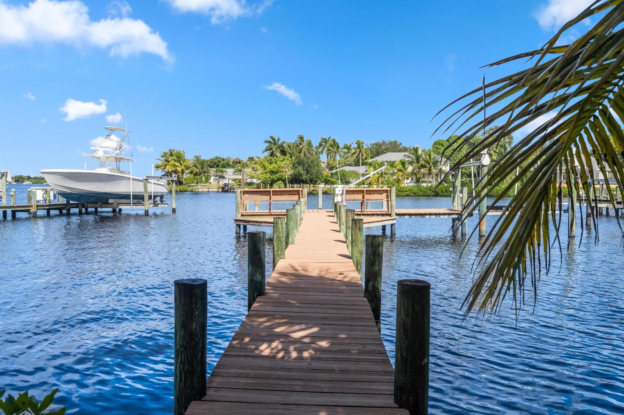 Stuart, Florida, 34994, United States, 2 Bedrooms Bedrooms, ,2 BathroomsBathrooms,Residential,Active,1973316