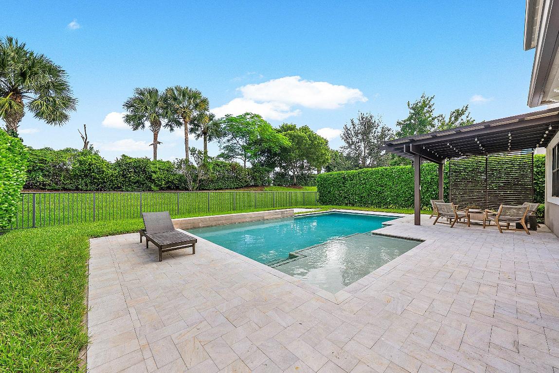 Parkland, Florida, 33076, United States, 4 Bedrooms Bedrooms, ,4 BathroomsBathrooms,Residential,Contingent,2007957