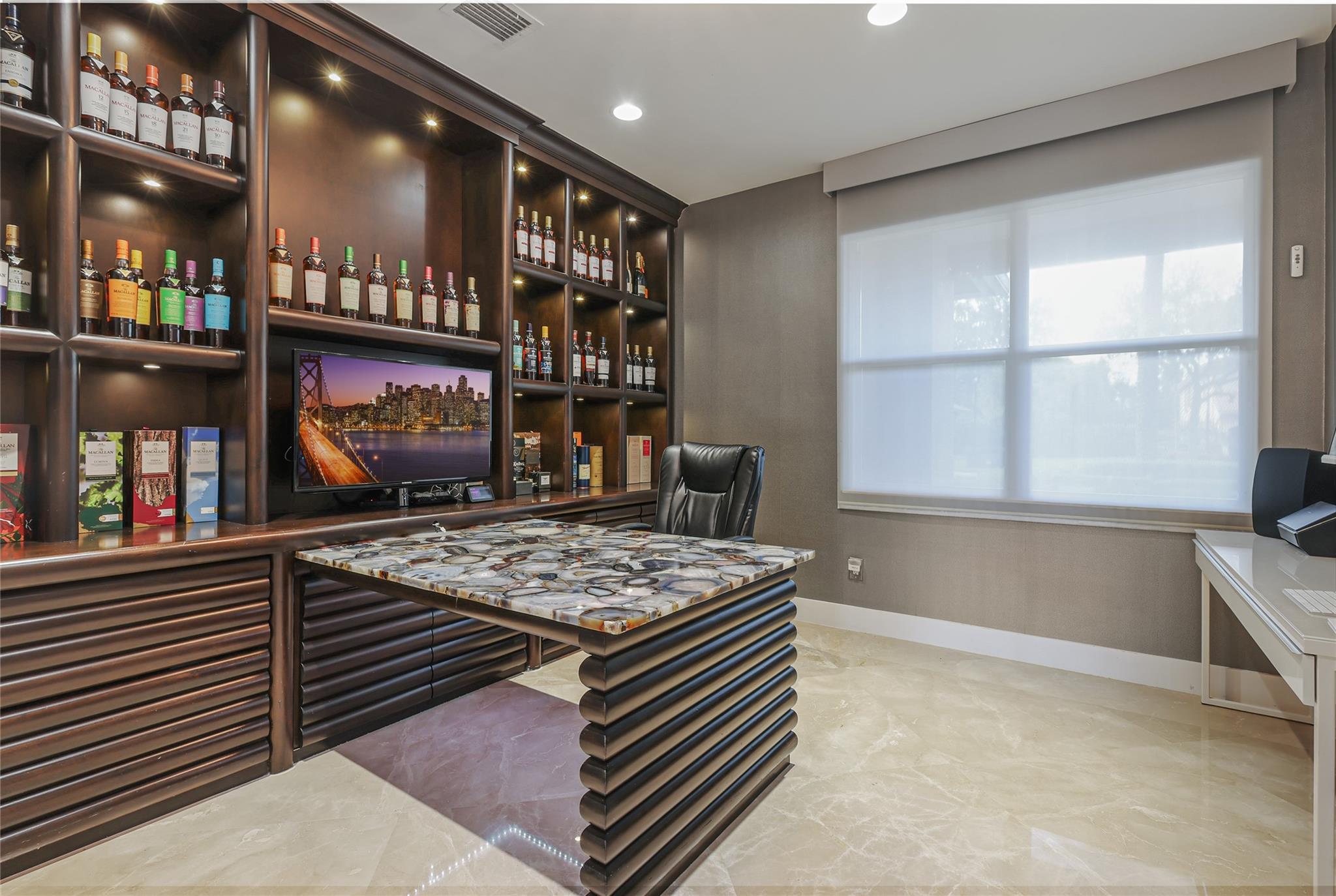 Davie, Florida, 33328, United States, 6 Bedrooms Bedrooms, ,7 BathroomsBathrooms,Residential,Active,1893231