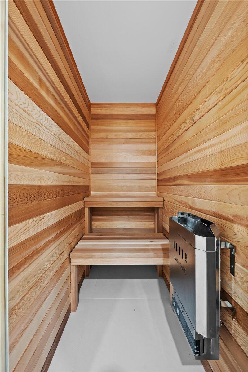 North Palm Beach, Florida, 33408, United States, 3 Bedrooms Bedrooms, ,3 BathroomsBathrooms,Residential,Active,1933736