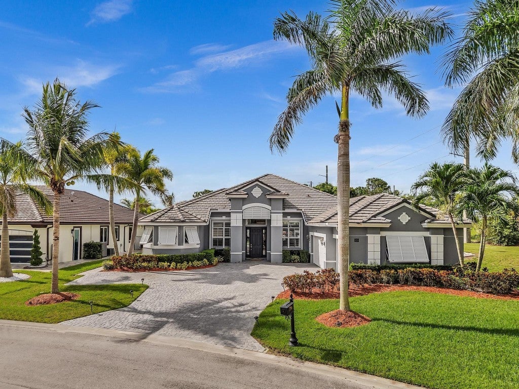 Stuart, Florida, 34997, United States, 5 Bedrooms Bedrooms, ,3 BathroomsBathrooms,Residential,Active,2008758