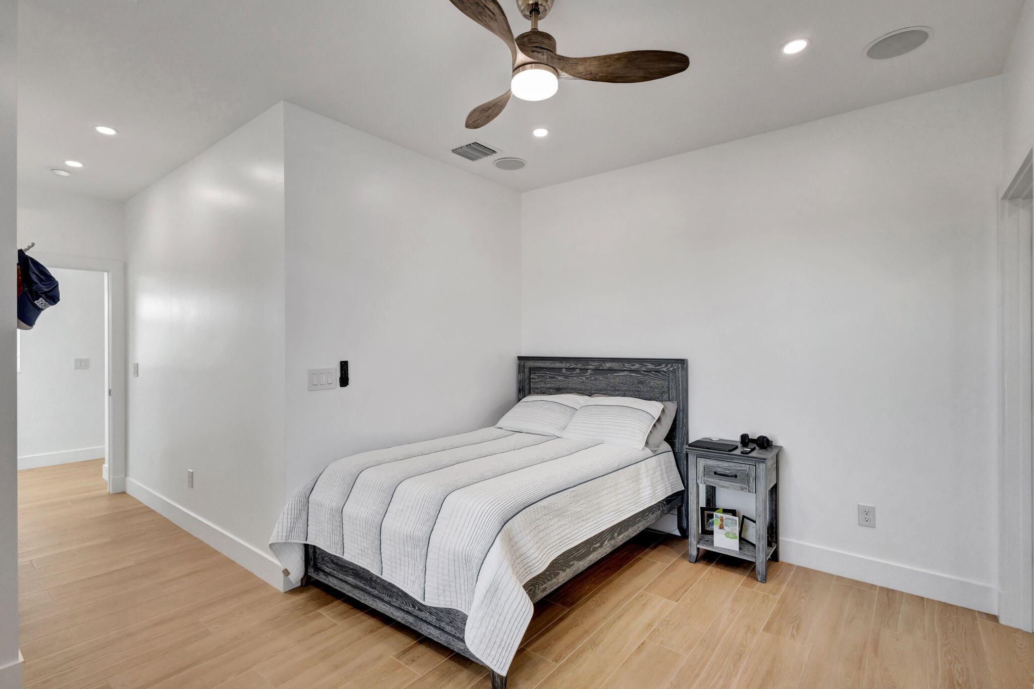 North Palm Beach, Florida, 33408, United States, 4 Bedrooms Bedrooms, ,5 BathroomsBathrooms,Residential,Active,1973305