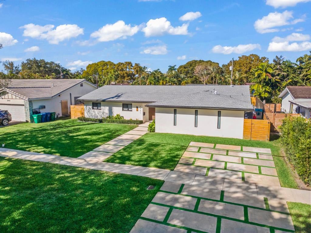 Miami, Florida, 33180, United States, 5 Bedrooms Bedrooms, ,4 BathroomsBathrooms,Residential,Active,2011434